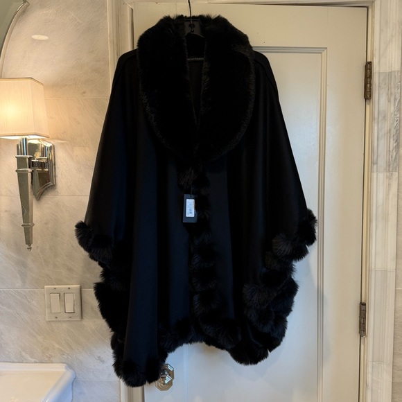 SOFIA CASHMERE Cashmere Faux Fur Trim Cape - Picture 2 of 6